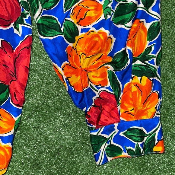 100% Silk Vintage Floral Button Shirt - Picture 2 of 4